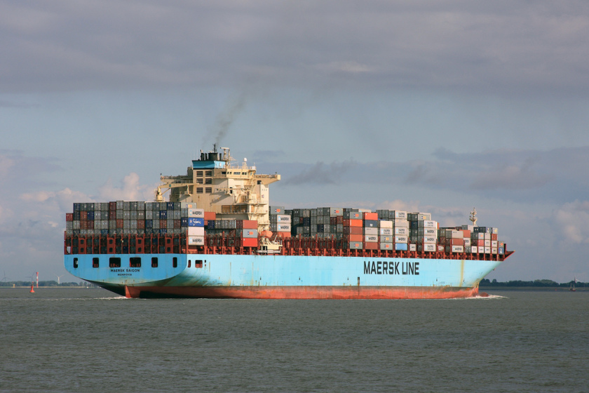 MAERSK SAIGON auf der Elbe &copy;&nbsp;<span id="attribution"><b><a href="https://www.flickr.com/photos/cuxclipper1/4949196610/in/photostream/">MAERSK SAIGON auf der Elbe</a></b> by <b><a href="https://www.flickr.com/photos/cuxclipper1/">cuxclipper</a></b> / <b><a href="https://creativecommons.org/licenses/by/2.0/">CC BY 2.0</a></b></span>