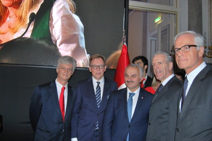 Kotil mit Delegation und Botschafter &copy;&nbsp;ICS