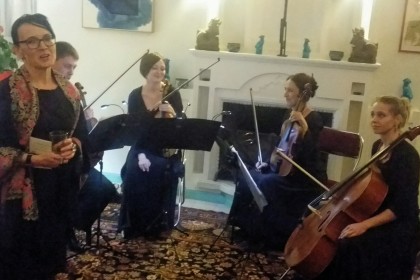 &copy;&nbsp;Das VioArt Quartett der Kunst Uni Graz spielte beim Botschaftsempfang groß auf.