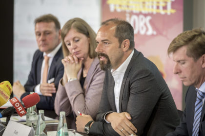 &copy;&nbsp;ICS, Milatovic