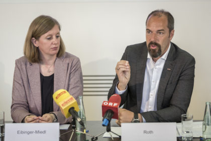 &copy;&nbsp;ICS, Milatovic