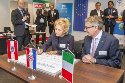 &copy;&nbsp;Foto Fischer