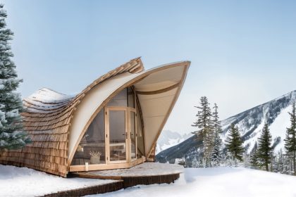 &copy;&nbsp;2024 STROHBOiD